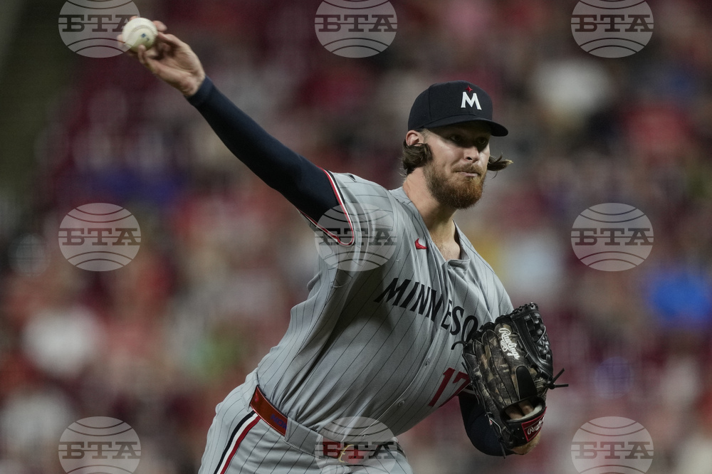 Twins Reds Baseball