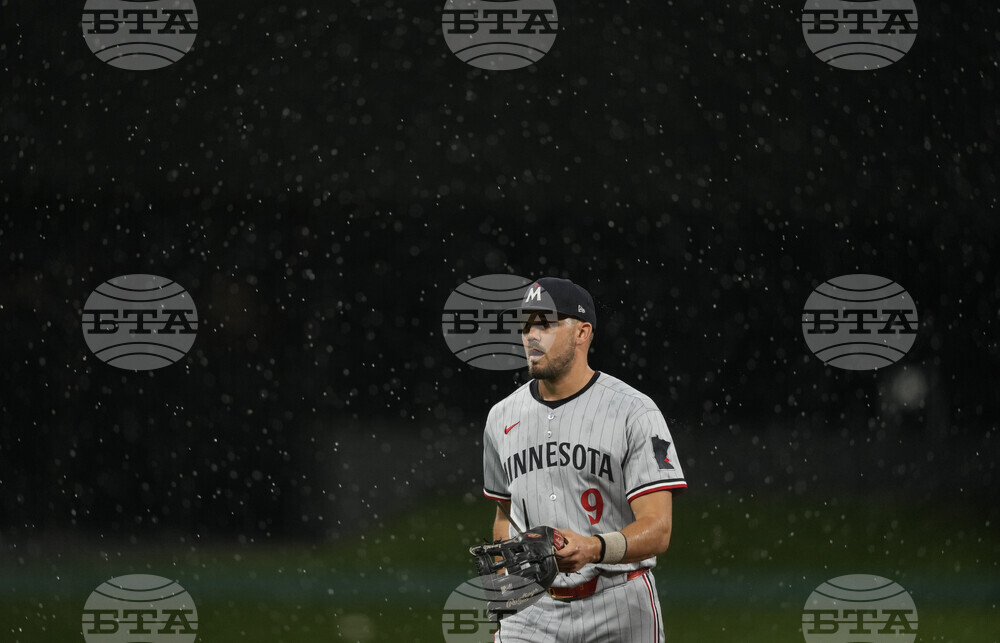 Twins Reds Baseball