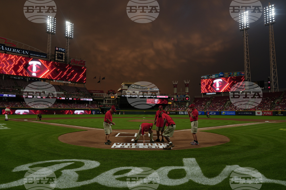 Twins Reds Baseball