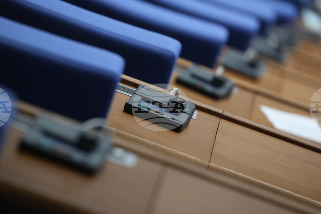 Председателят на парламента Наталия Киселова откри редовното пленарно заседание