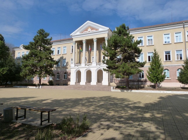 Община Генерал Тошево ще обнови сградата на средно училище "Никола Й. Вапцаров" по проект