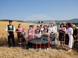 Село Поляново - жътвена кампания - откриване