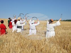 Село Поляново - жътвена кампания - откриване
