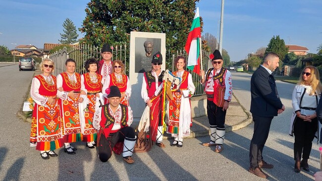 Фолклорна група „Веселие“ от Милано ще бъде част от фестивала на лавандулата в Чирпан