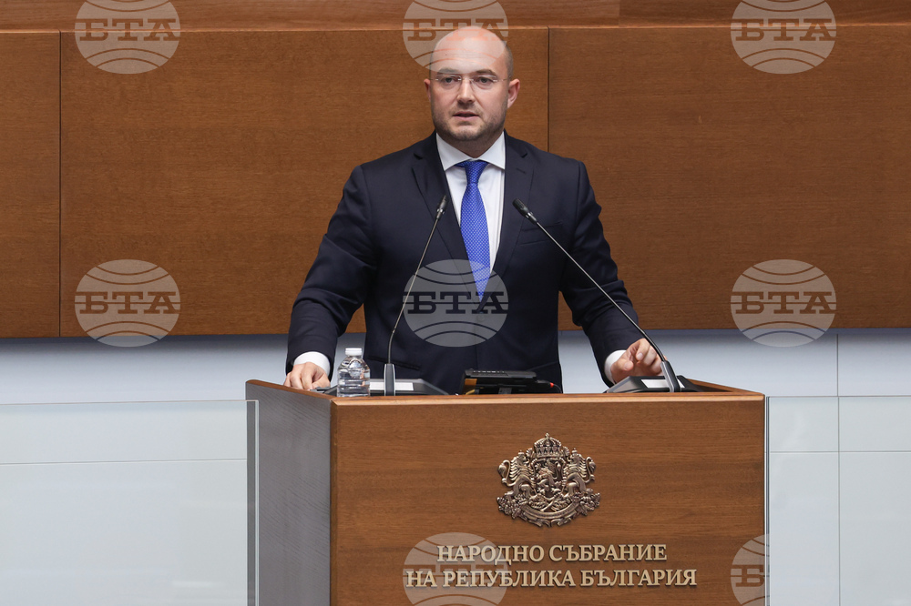Народно събрание - заседание - министър Георги Георгиев