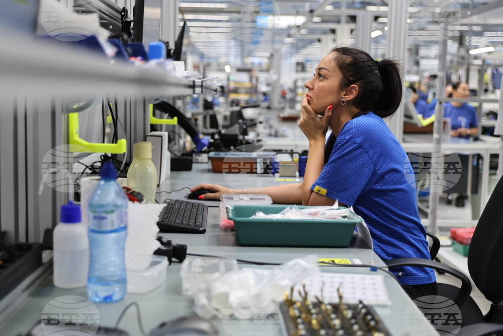 Hourly Labour Costs Up 12.4% in Bulgaria Q1 of 2025