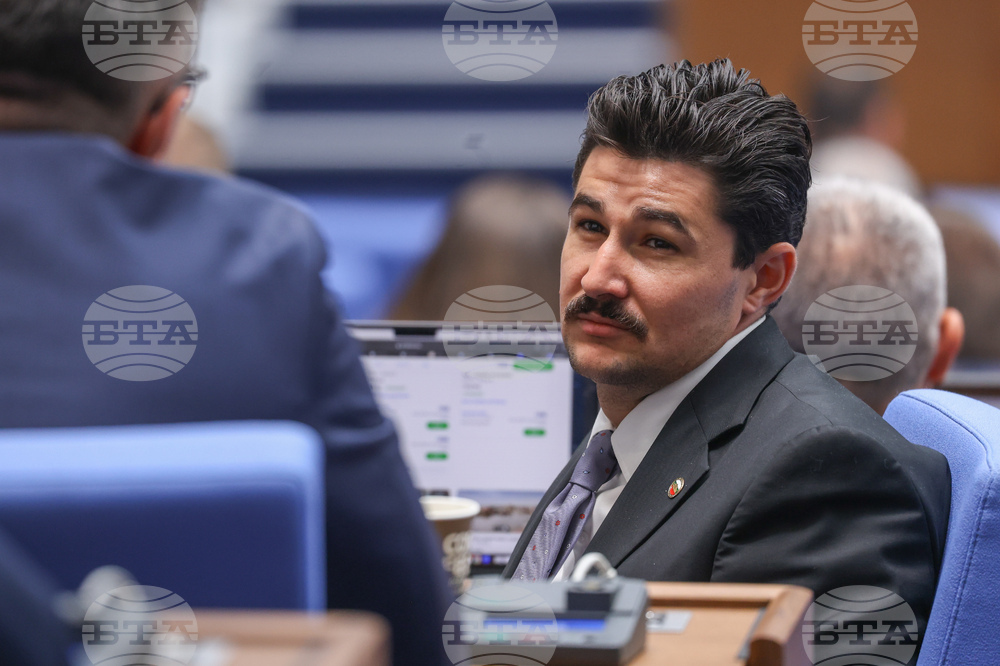 Vazrazhdane Submits Draft Resolution to Freeze Sale of 4,400 State Properties