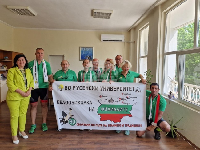 Филиалът на Русенския университет в Разград посрещна участниците в академичната велообиколка 