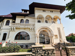 Румъния - Букурещ - президентски дворец