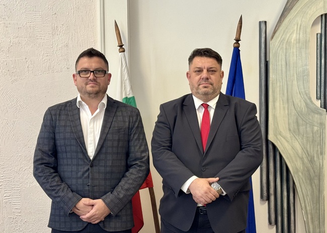 Заместник министър-председателят на Република България Атанас Зафиров посети Областна администрация Стара Загора за работна среща с областния управител д-р Неделчо Маринов