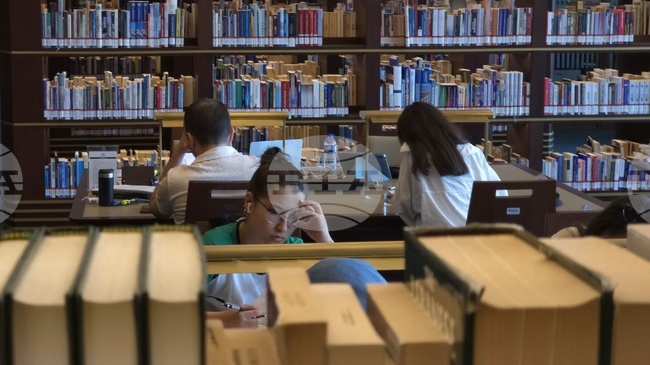 Стара православна църква, намираща се в турския град Адана, отново се превръща в средище за местните жители, но този път като библиотека 