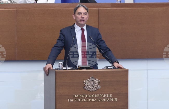 Continue the Change - Democratic Bulgaria to Submit Request for Ad Hoc Parliamentary Committee to Discuss Medical Salaries