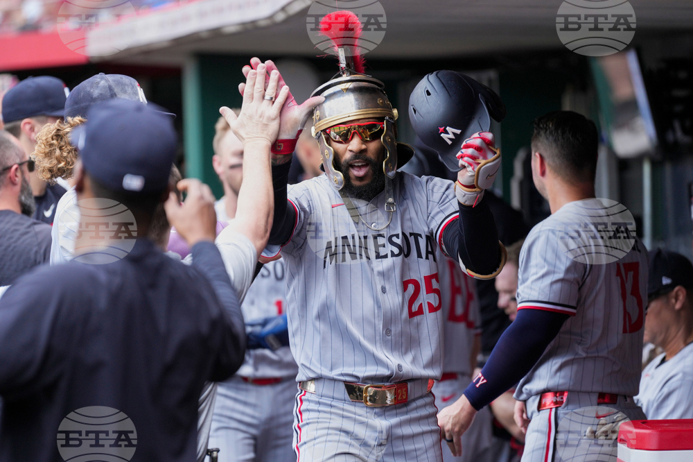 Twins Reds Baseball