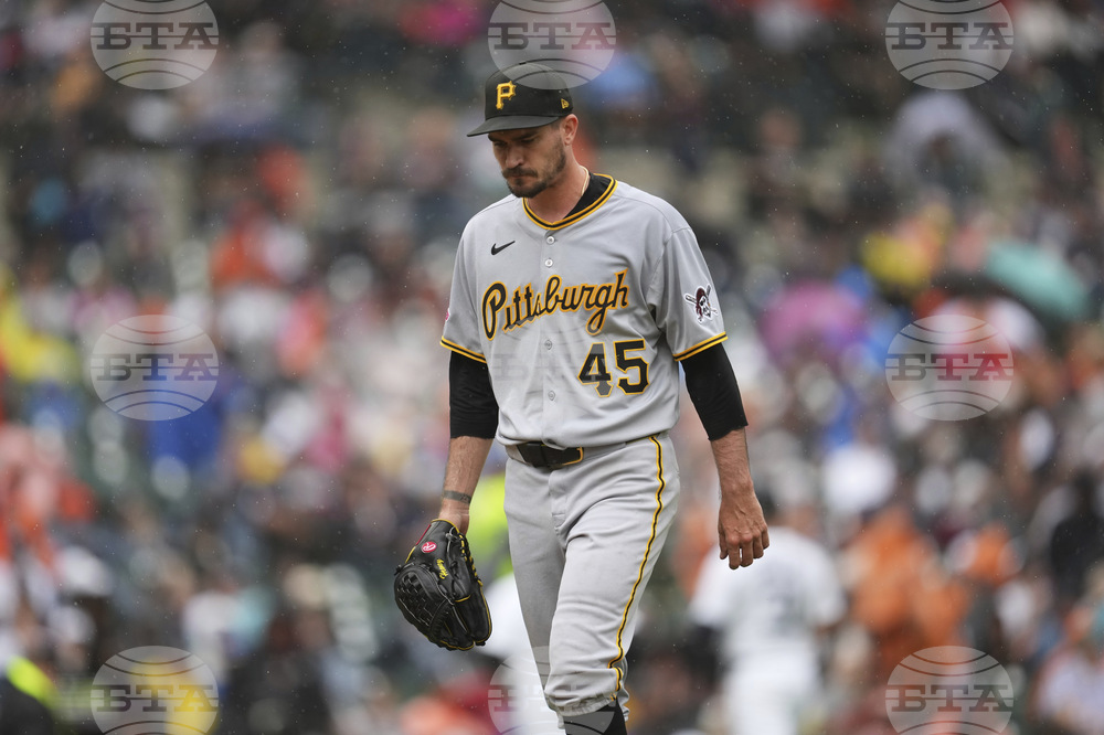 Pirates Tigers Baseball