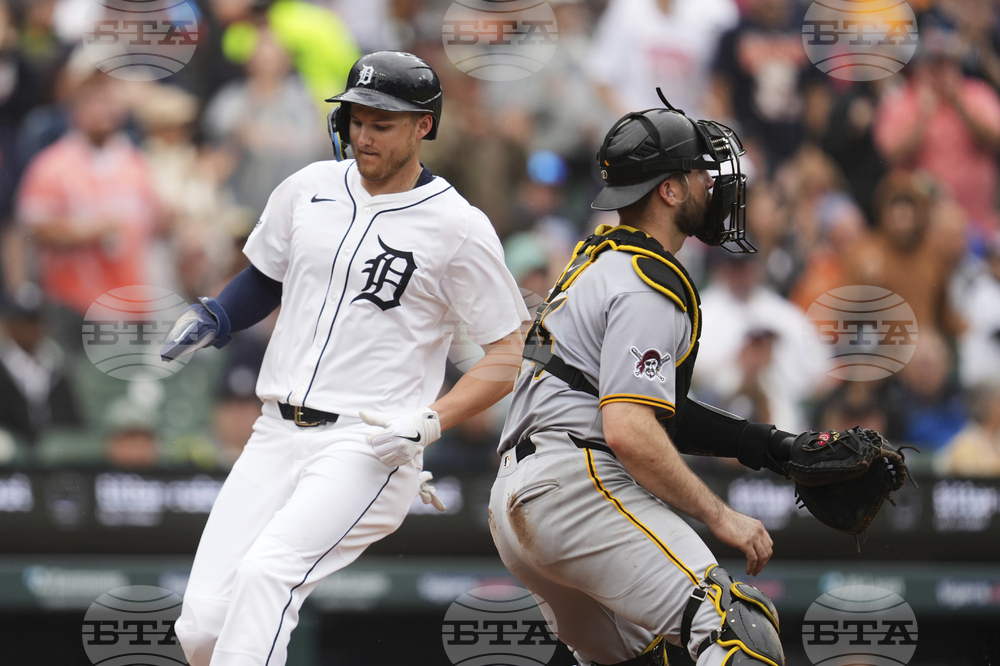 Pirates Tigers Baseball