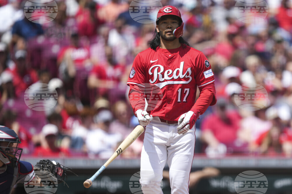 Twins Reds Baseball