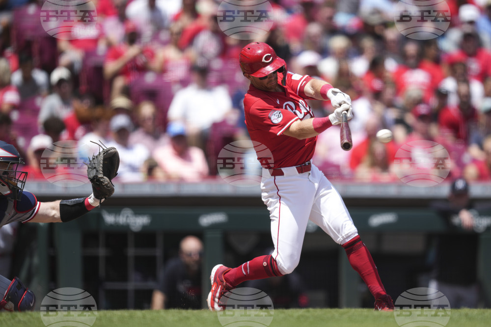 Twins Reds Baseball