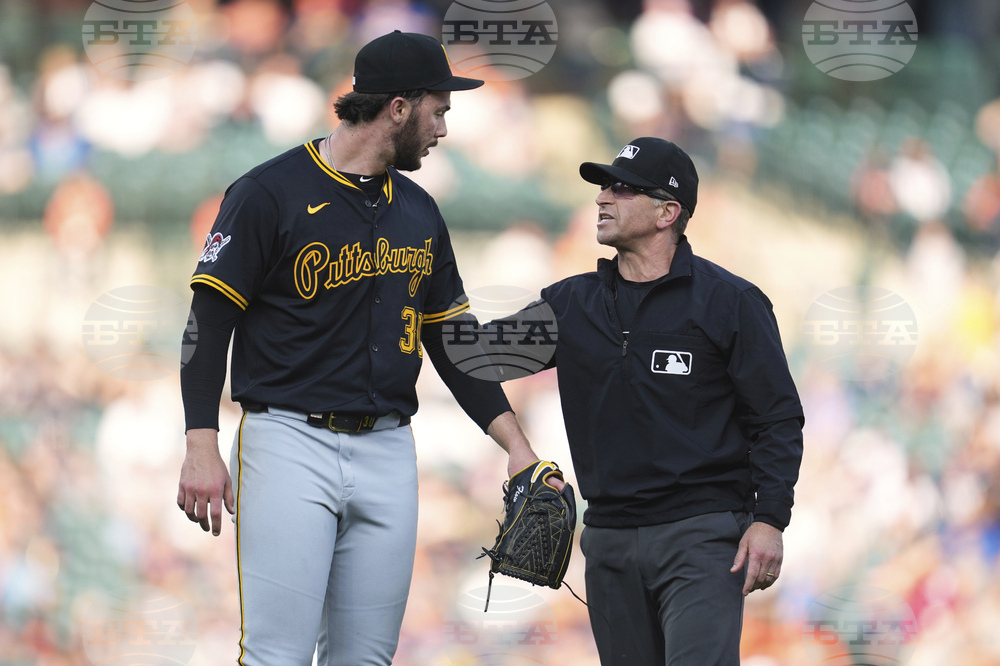 Pirates Tigers Baseball