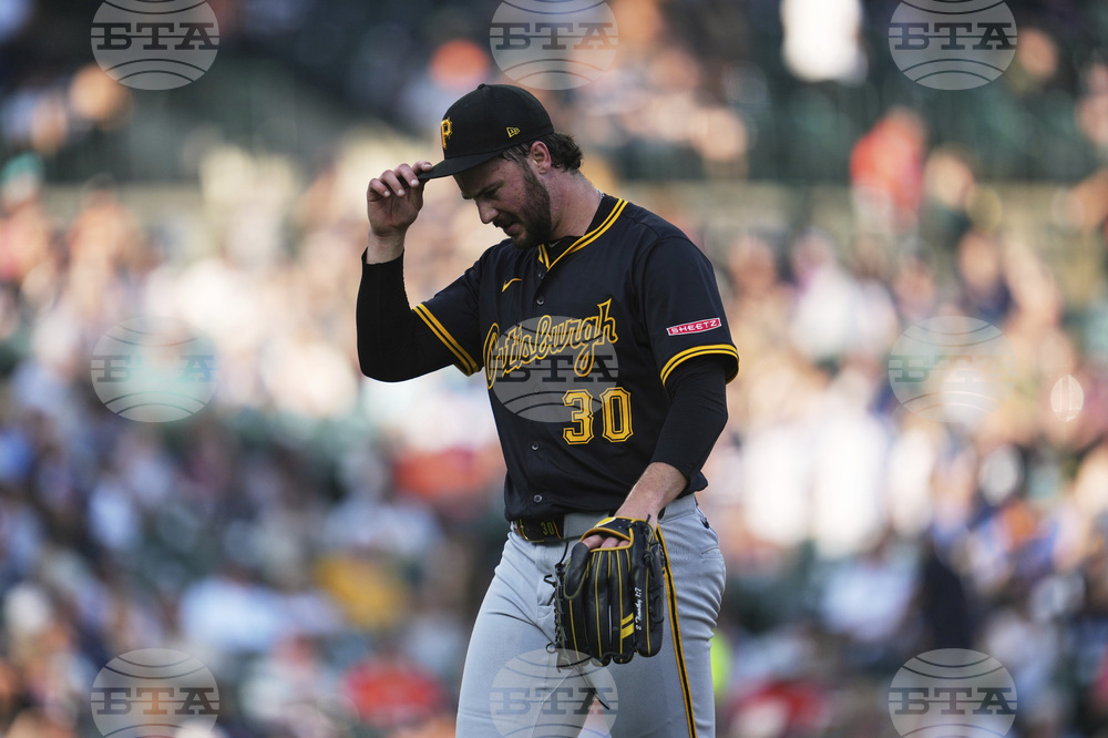 Pirates Tigers Baseball