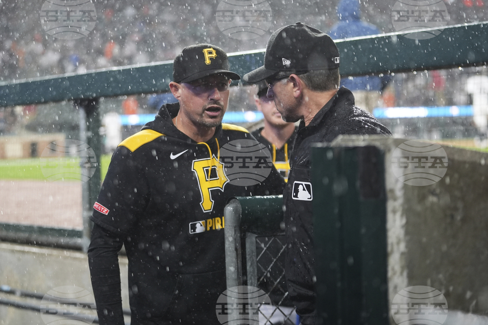Pirates Tigers Baseball