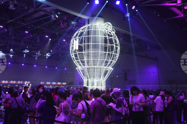 В Южна Корея осъдиха потребител на социалните мрежи за обида на виртуална К-поп група 