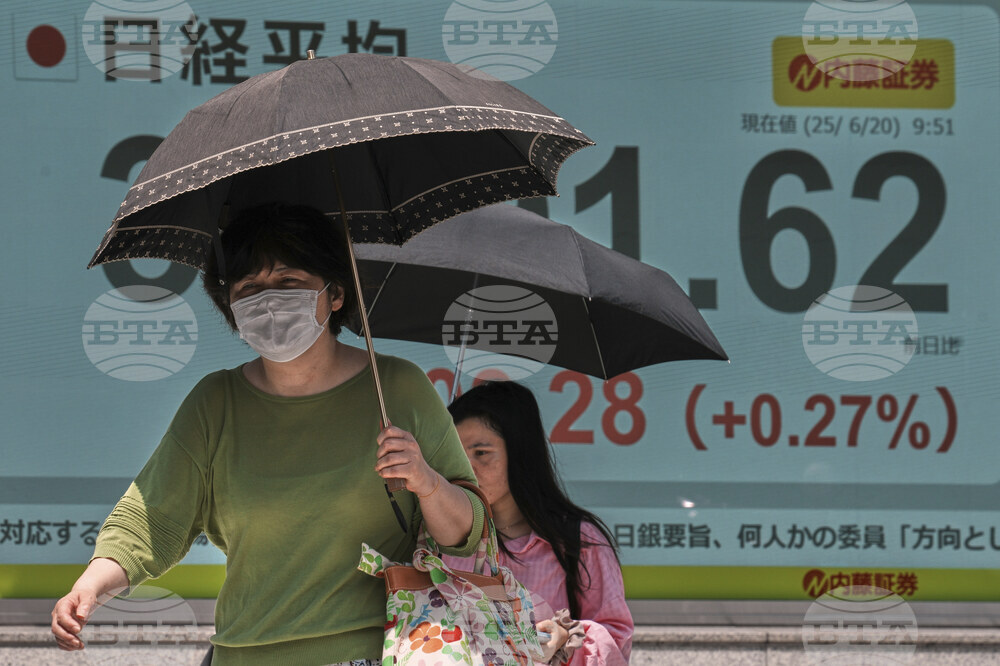 Със загуби приключи търговията на Токийската фондова борса 