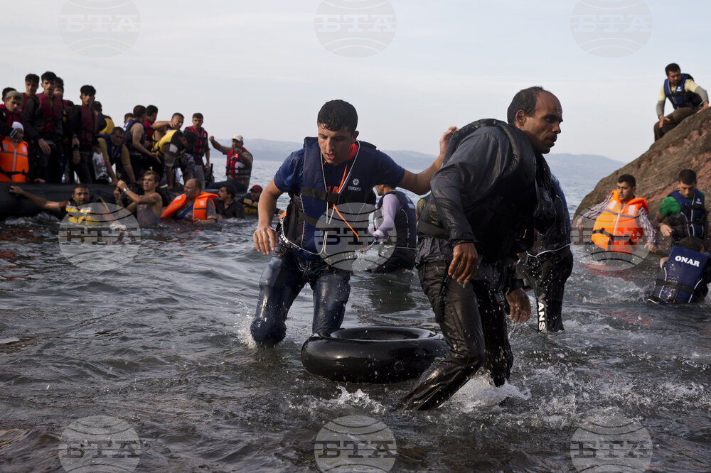 Турската брегова охрана е открила 120 нелегални мигранти по западния бряг на страната