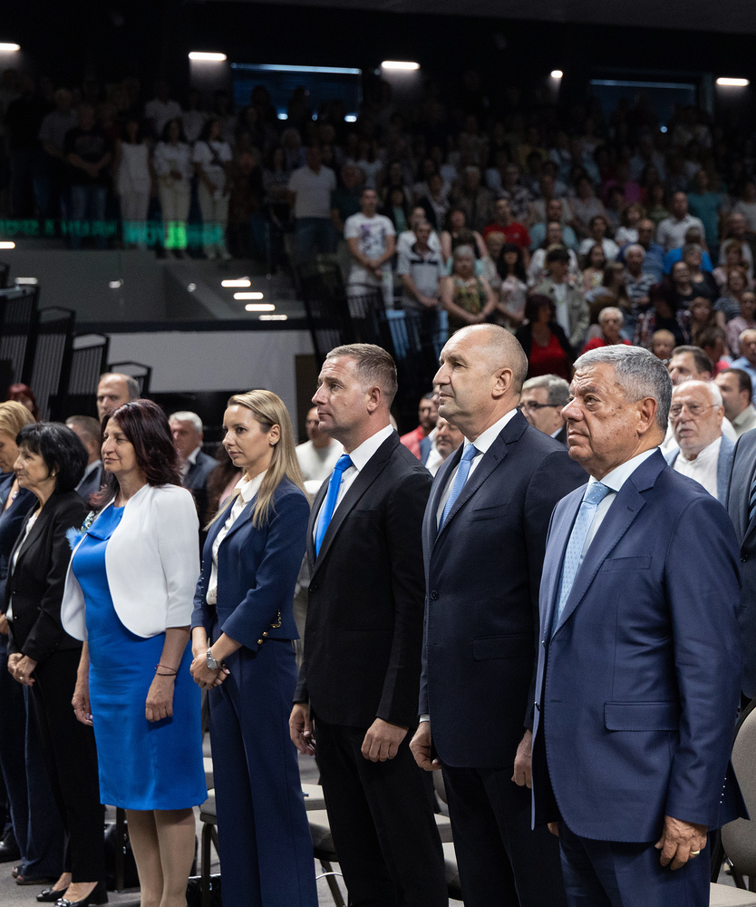 Президентът: Бъдещето принадлежи на нациите, които инвестират в патриотичното възпитание и в развитието на потенциала на своите деца