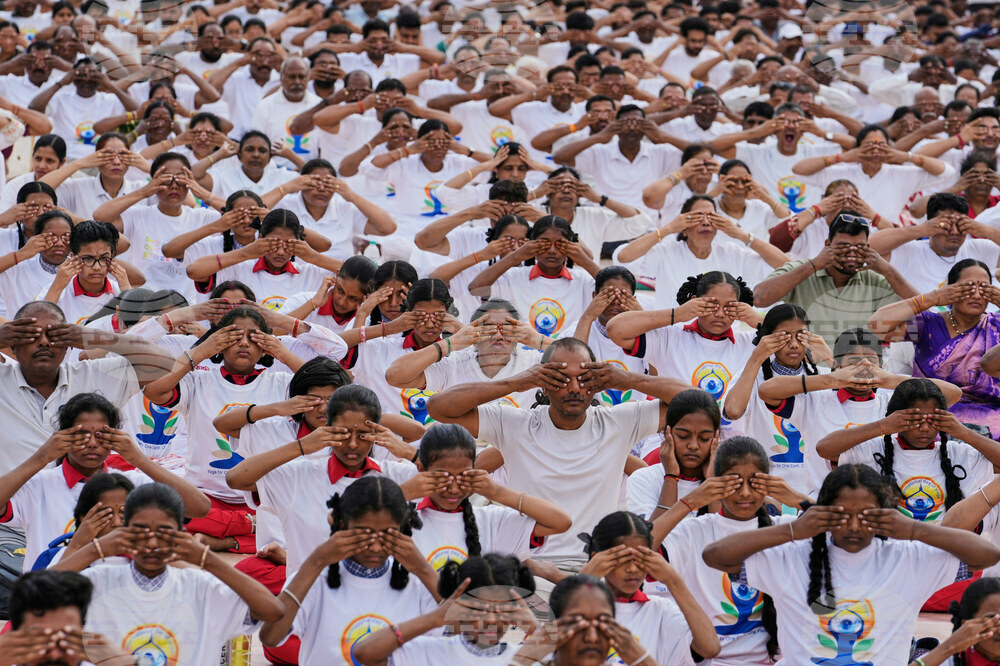 APTOPIX India International Yoga Day