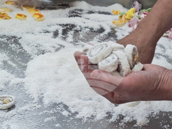 Ябланица - халва и локум - традиции