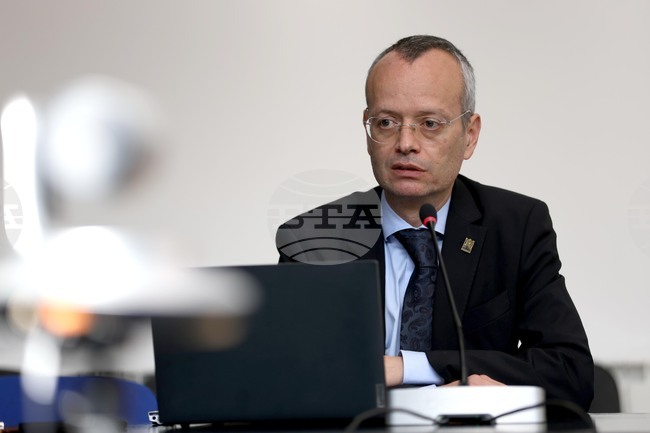 Община Благоевград предявява иск за собствеността на комплекс „Ловен дом", каза кметът Методи Байкушев