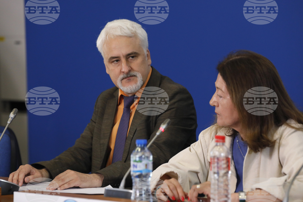 Национален пресклуб на БТА - София - Програма „Достъп до информация“ - доклад - представяне