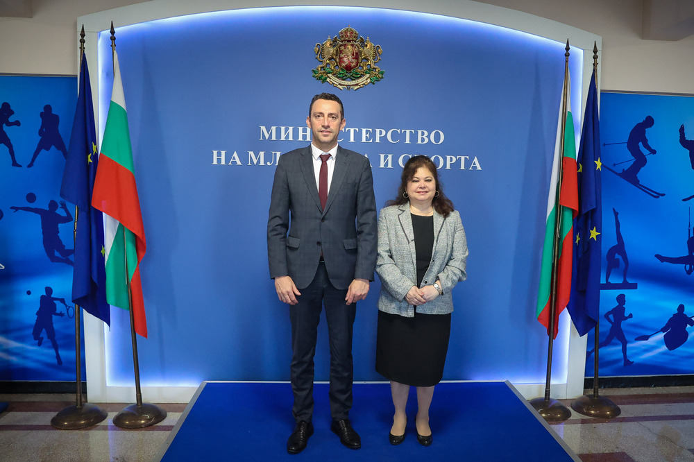 Sports Minister Peshev Meets with Cuban Ambassador