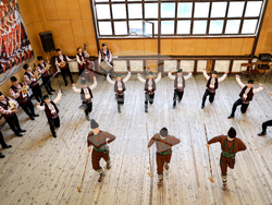 Пловдив - Фолклорен танцов ансамбъл "Отец Паисий"