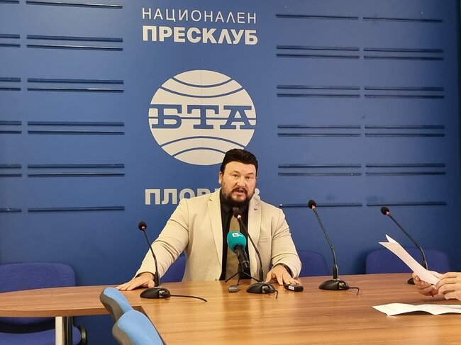 Пресконференция на адв. Светлозар Николов, част от ръководството на Адвокатска колегия Варна