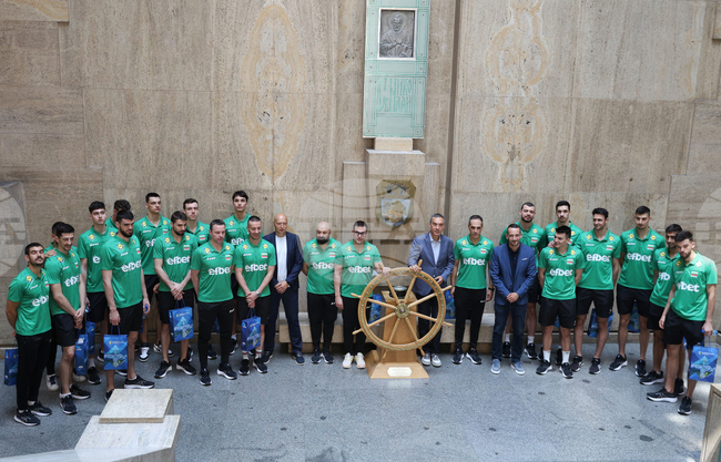  Бургас - Димитър Николов - национален отбор по волейбол - среща