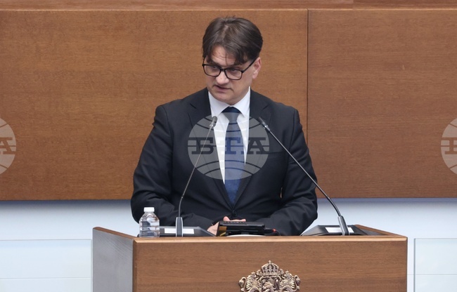 НИНКН и МК разглеждат постъпилите инвестиционни намерения и искания за намеси в защитени територии с повишено внимание, каза Мариан Бачев