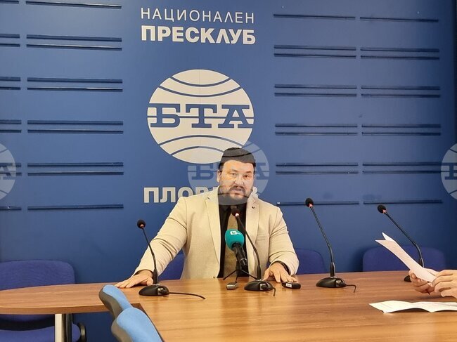 Адвокатските съвети в страната не са вземали решение за прекратяване на ефективните протести, каза в Пловдив адвокат Светлозар Николов