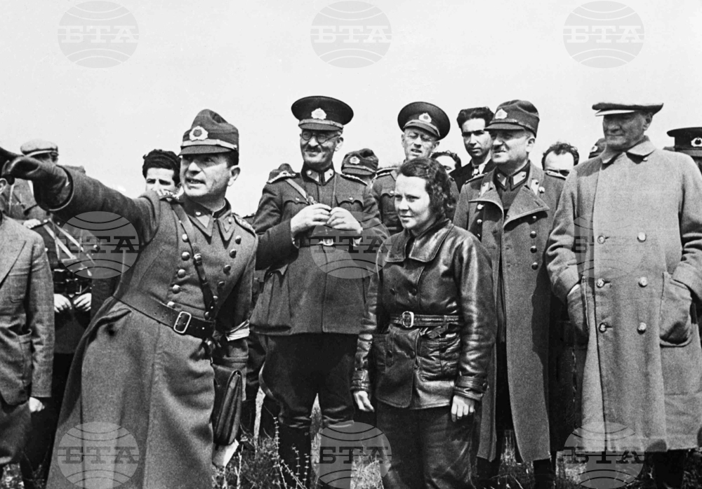На 22 юни 1936 г. в Монтрьо е открита Международната конференция за режима на Проливите