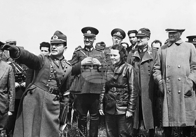 На 22 юни 1936 г. в Монтрьо е открита Международната конференция за режима на Проливите 