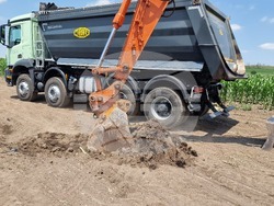 Шумен - символична първа копка - кръгово кръстовище