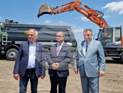 Шумен - символична първа копка - кръгово кръстовище