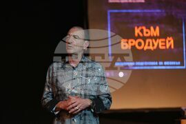 Бургас - Димитър Маринов - уъркшоп по мюзикъл