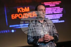 Бургас - Димитър Маринов - уъркшоп по мюзикъл