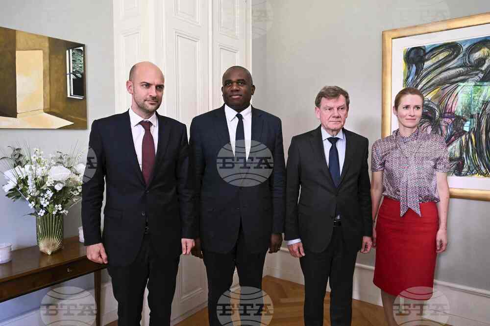 Западни и близкоизточни издания коментират задействането на механизма за връщане на санкциите срещу Иран