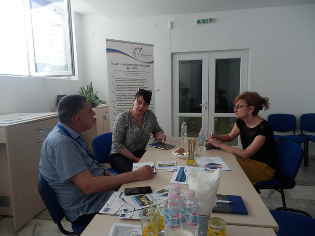 Работна среща във връзка с интегрираните териториални инвестиции организираха екипът на Областния информационен център (ОИЦ) и експерти от Община Търговище