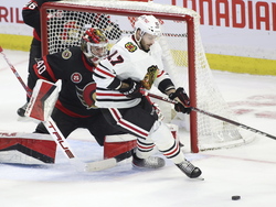Blackhawks Senators Hockey