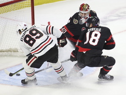 Blackhawks Senators Hockey