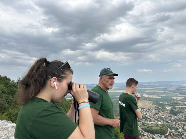 Експерти от зоопарка във Варна са направили оглед на Шуменското плато във връзка с информацията за забелязан едър хищник