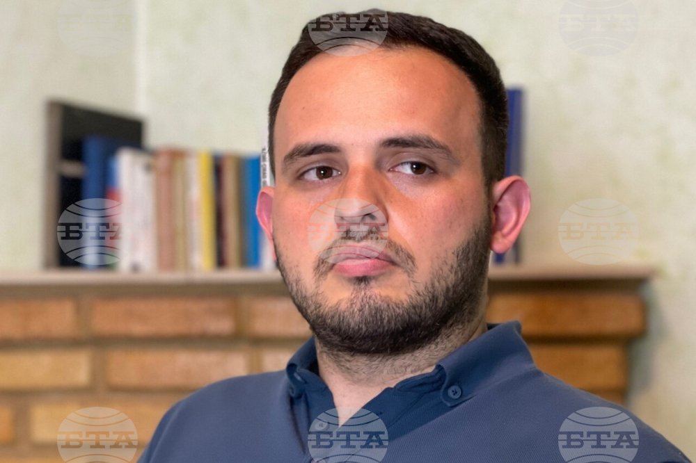 Азербайджански съд постанови дълги присъди за седем журналисти